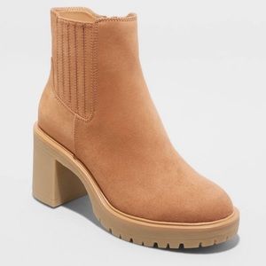 Universal Thread Women’s Katrina Platform Boots • Cognac 6 • Sz 9